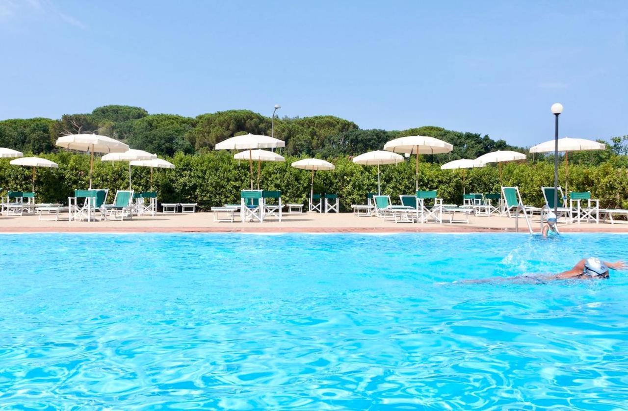 Isa-Apartments 4 Beds In Residence With Swimming-Pool In San Vincenzo, Just 600 Meters From The Sea Eksteriør bilde