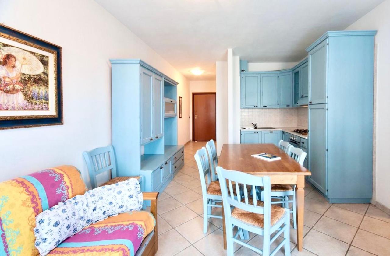 Isa-Apartments 4 Beds In Residence With Swimming-Pool In San Vincenzo, Just 600 Meters From The Sea Eksteriør bilde